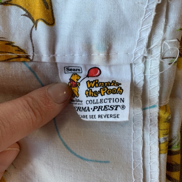 Winnie the Pooh Valance 80” by 11.5” Sears Vintage Curtain Curtain - Picture 7 of 8